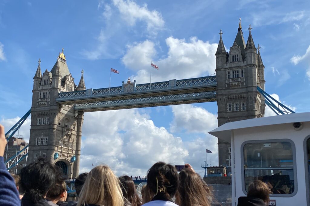 Tower Bridge(タワーブリッジ) ― ロンドン生活の風景