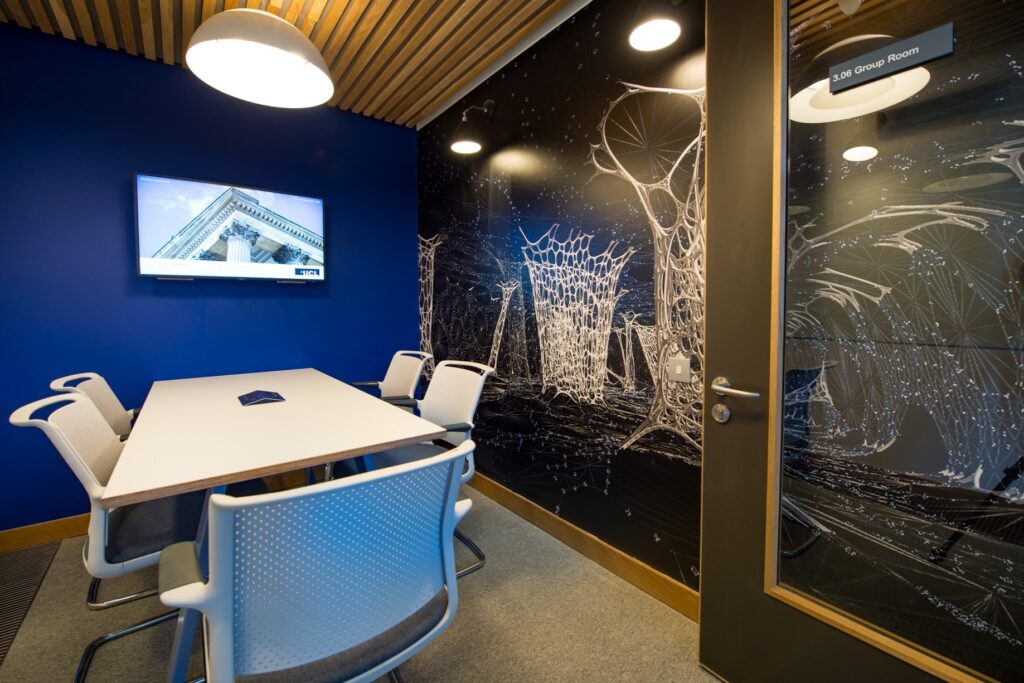UCL Student CentreのGroup Room
https://www.librarybuildings.eu/library/ucl-student-centre/
