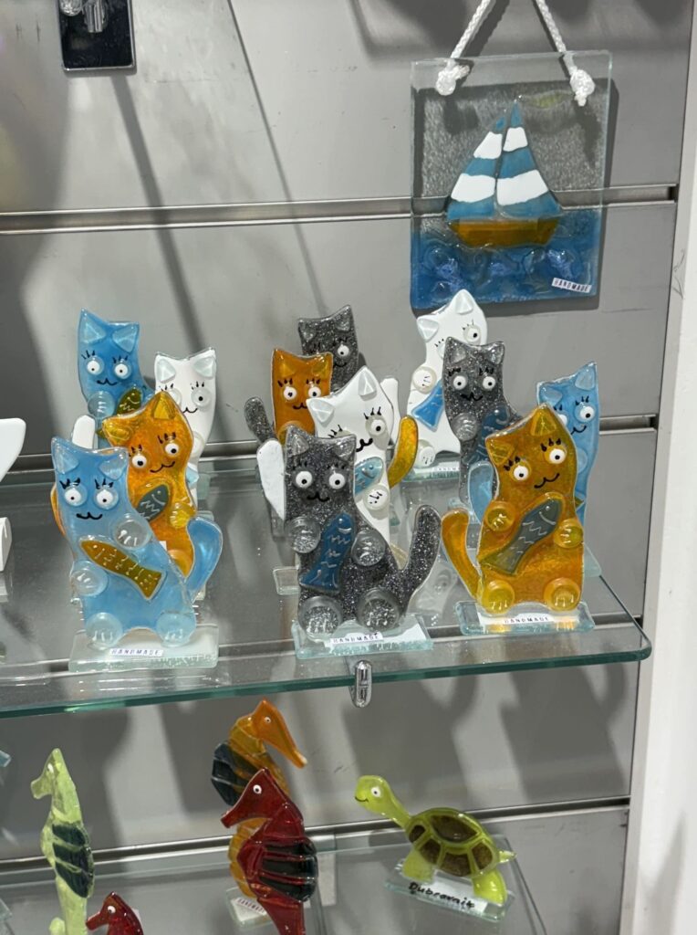 クロアチアで見つけた猫のおきもの